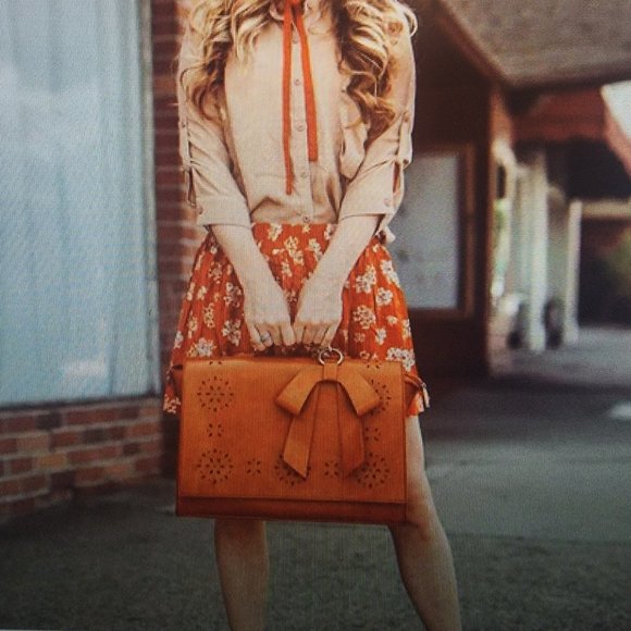 WALASA Handbags - Walasa Pocketful Of Sunshine Messenger Computer Bag